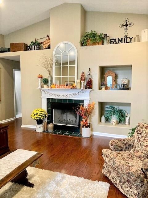Great Room/Cathedral Ceiling, Fireplace