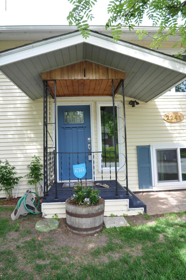 Entryway with new door
