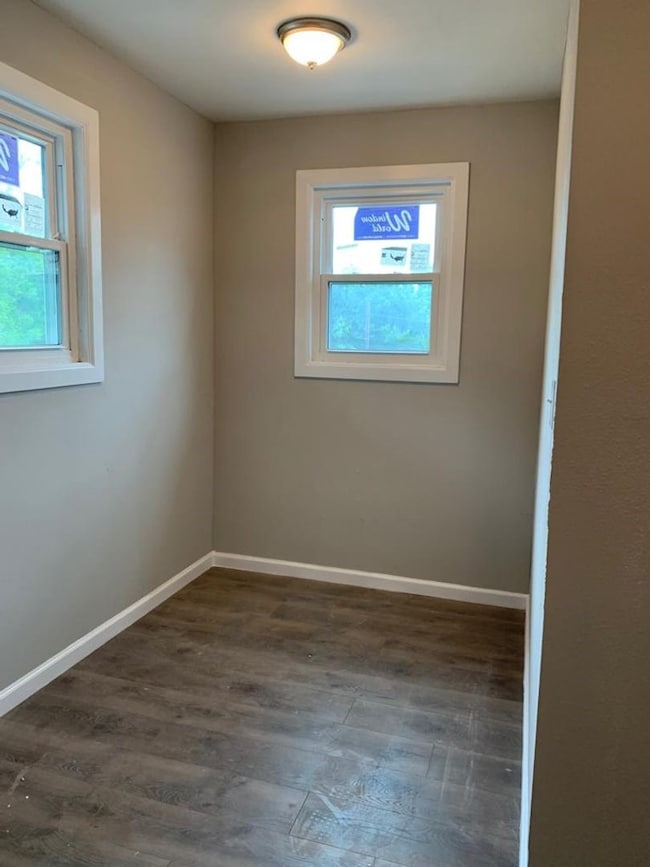 211 E Sterling St unit 4, Baytown, TX 77520 - photo 5