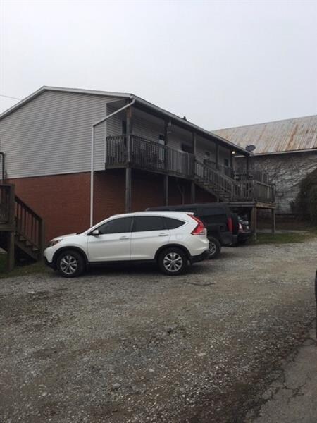 141 W Greene St, Waynesburg, PA 15370 - photo 7