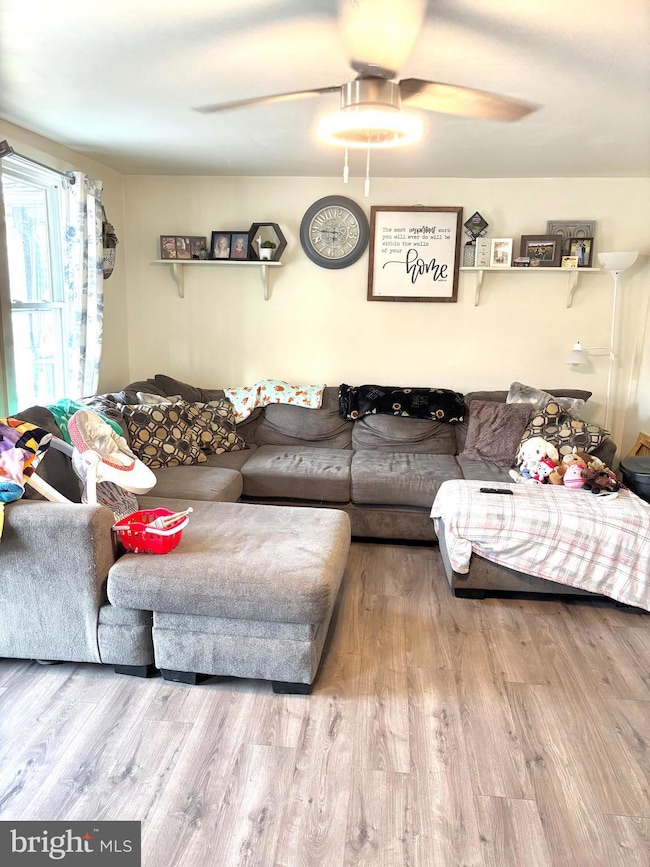 418 Bridge St, Lewistown, PA 17044 - photo 3