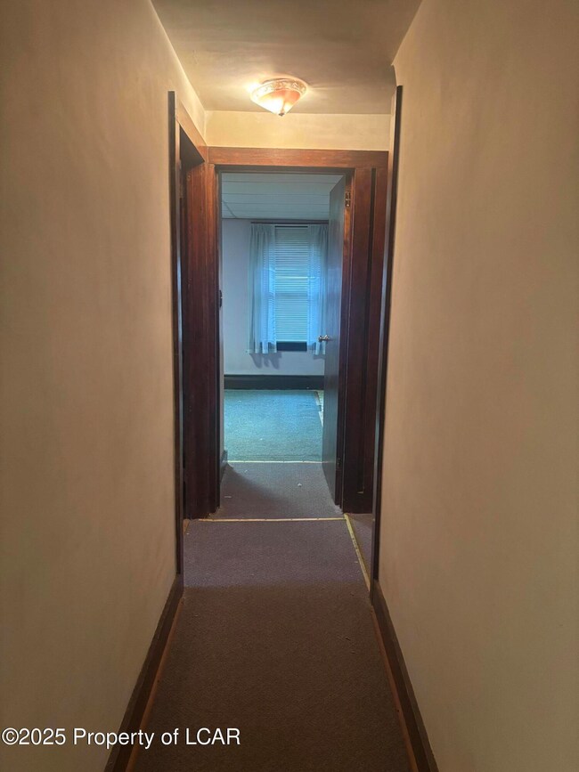 1039 W Main Ave, Nanticoke, PA 18634 - photo 7