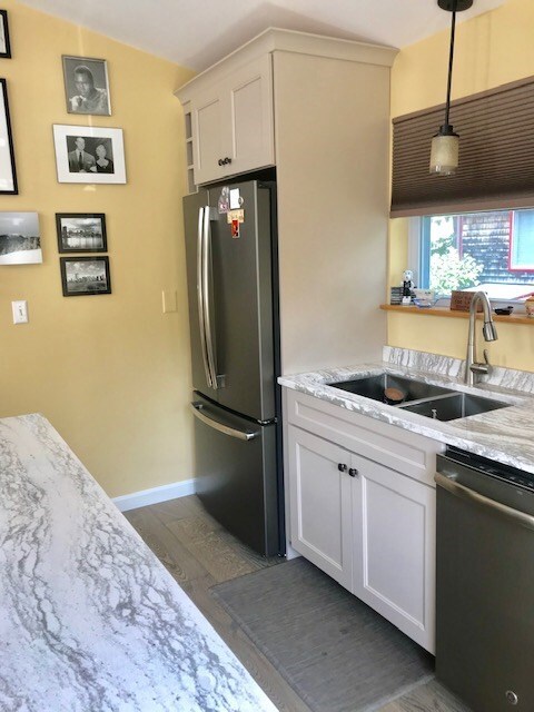 Stainless appliances/gas stove