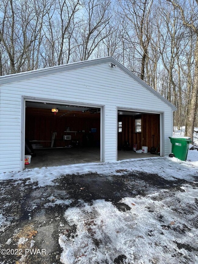 2946 Owego Turnpike, Hawley, PA 18428 - photo 4