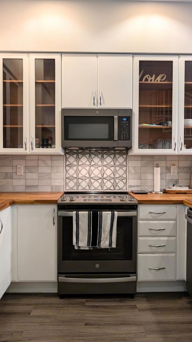 One City Plaza unit 435, West Palm Beach, FL 33401 - photo 5