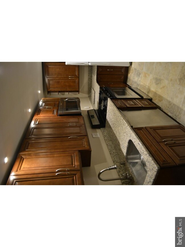 459 New Elm St, Conshohocken, PA 19428 - photo 7