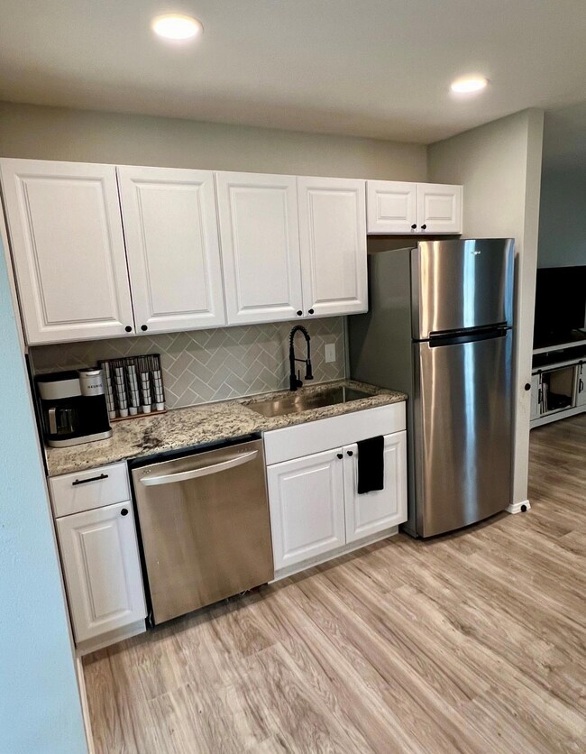 111 Herberta St, Pottsboro, TX 75076 - photo 7