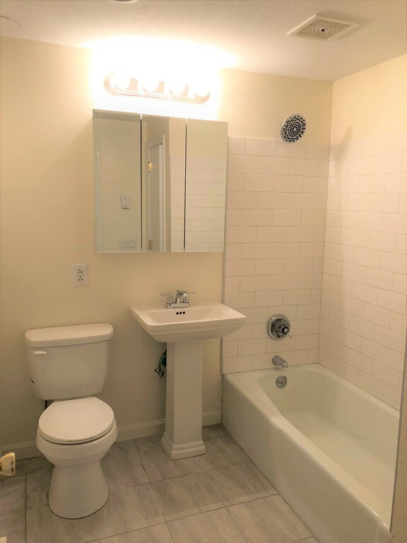 39 Pleasant St unit C2, Northborough, MA 01532 - photo 5