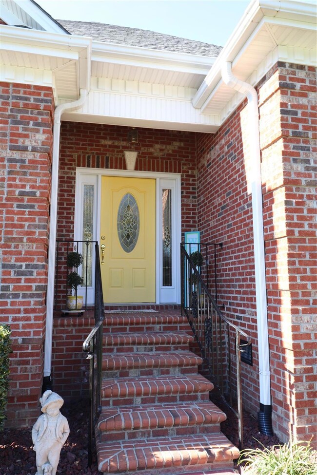 1605 Eden Glen Dr, Dallas, NC 28034 - photo 3