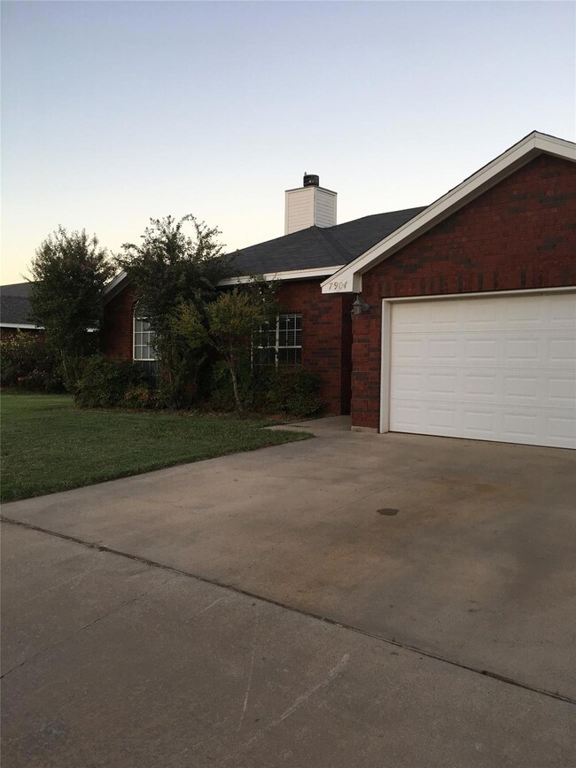 7901 Thompson Pkwy, Abilene, TX 79606 - photo 3