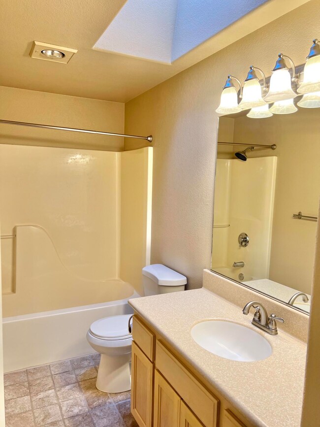 1107 Juanita Way, Central Point, OR 97502 - photo 7