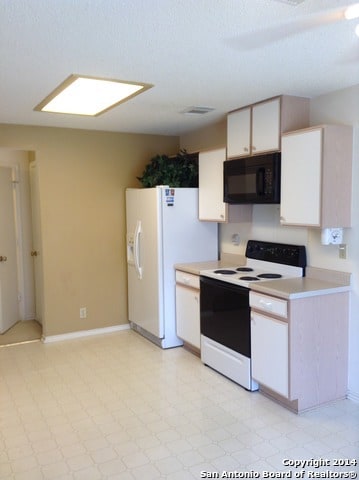 7231 Raintree Forest, San Antonio, TX 78233 - photo 3