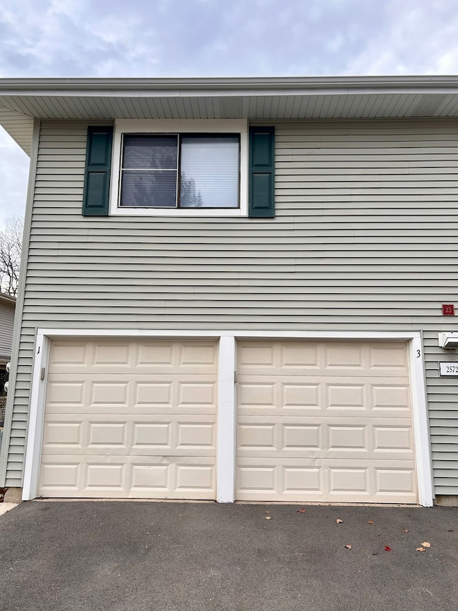 2S723 Winchester Cir E unit 3, Warrenville, IL 60555 - photo 4