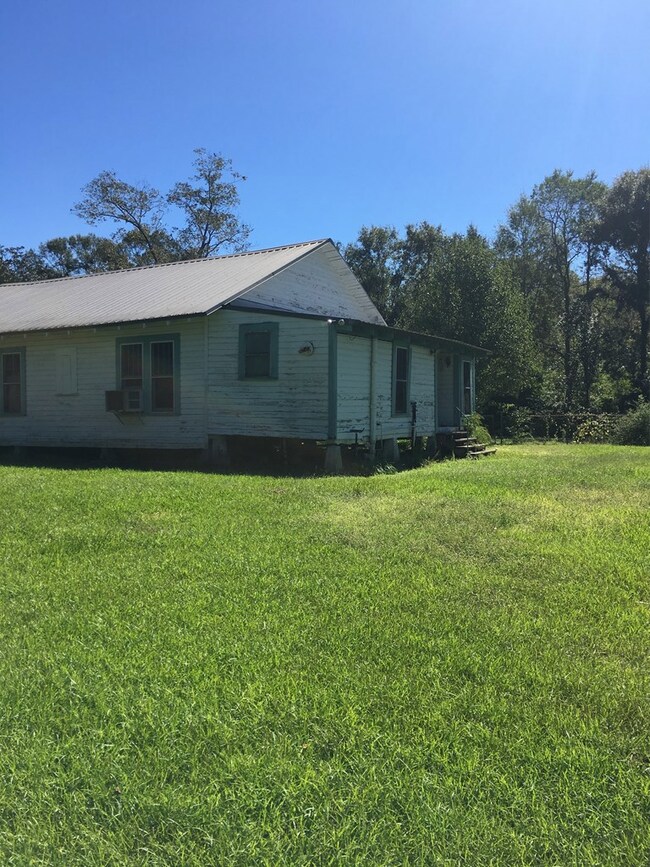 180 Elbert Mitchell Rd, Picayune, MS 39466 - photo 2