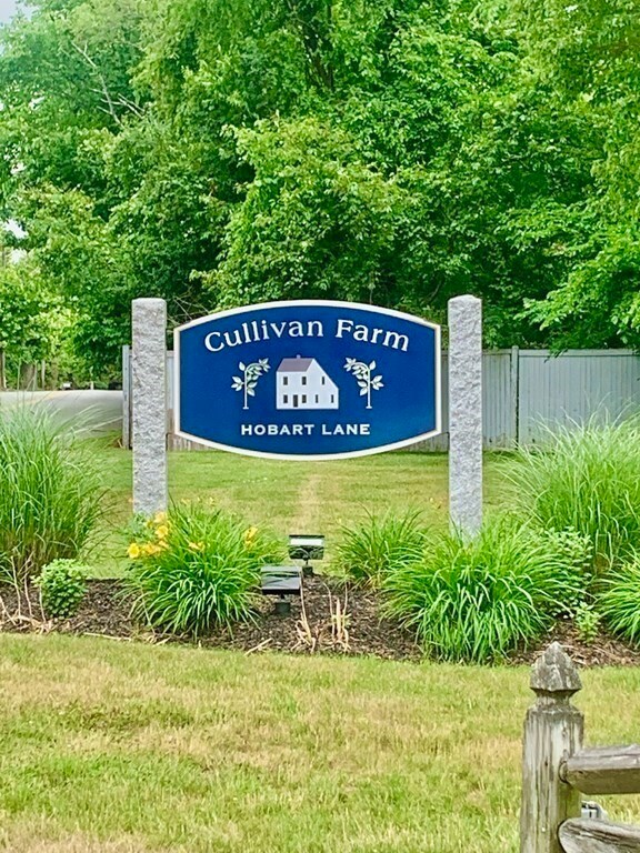 10 Hobart Ln, Rockland, MA 02370 - photo 2