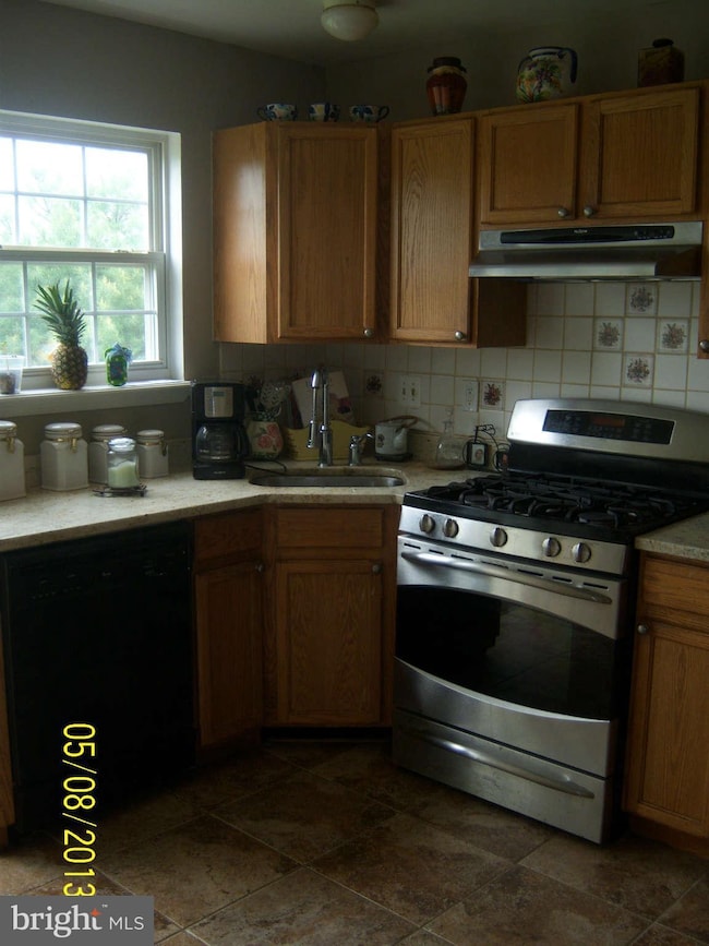 804 White Pine Ln, Joppa, MD 21085 - photo 3