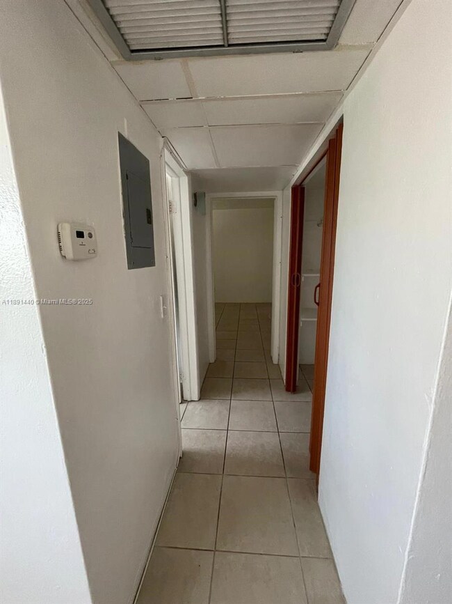 16851 NE 18th Ave unit 212, North Miami Beach, FL 33162 - photo 5