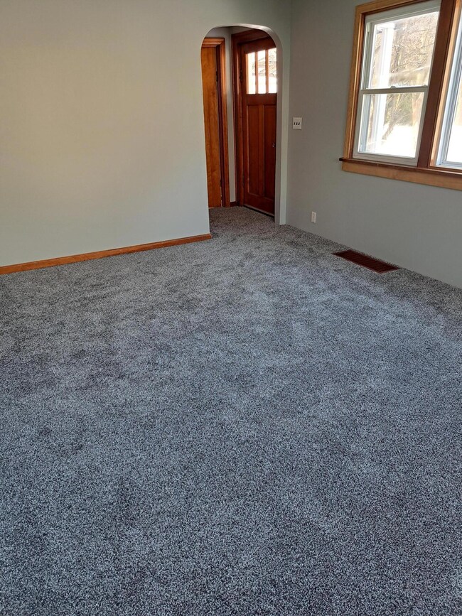 Living Room new carpet and paint