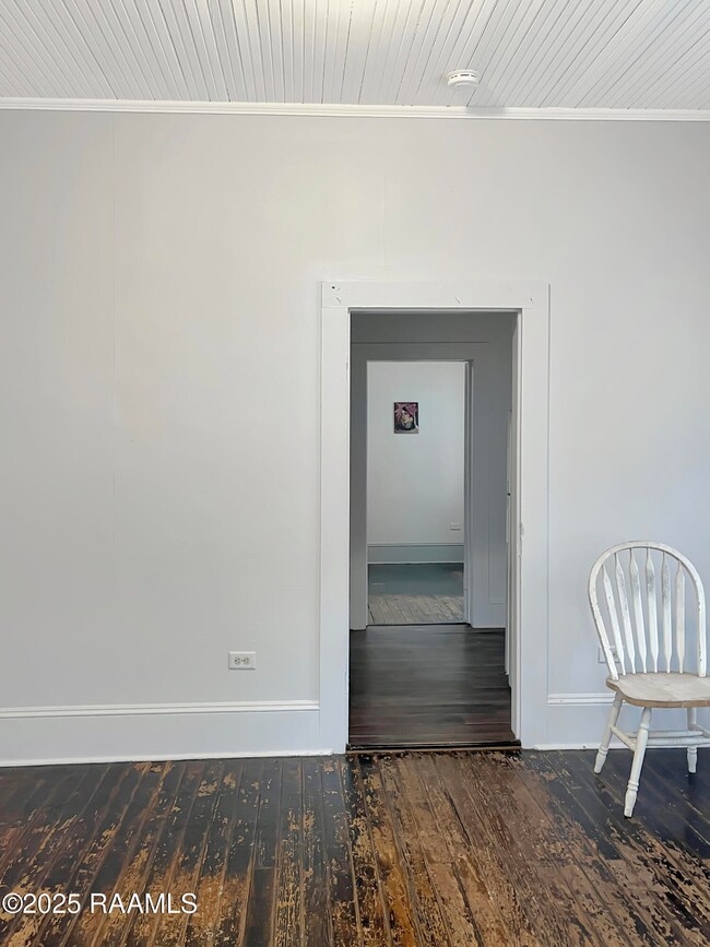 610 Charles St, New Iberia, LA 70560 - photo 3