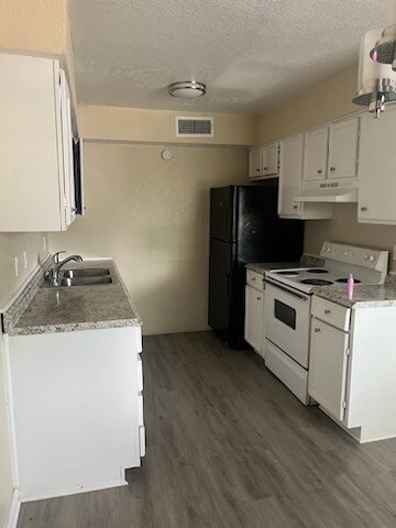 308 Trinlady Park unit 7, Trinity, TX 75862 - photo 5