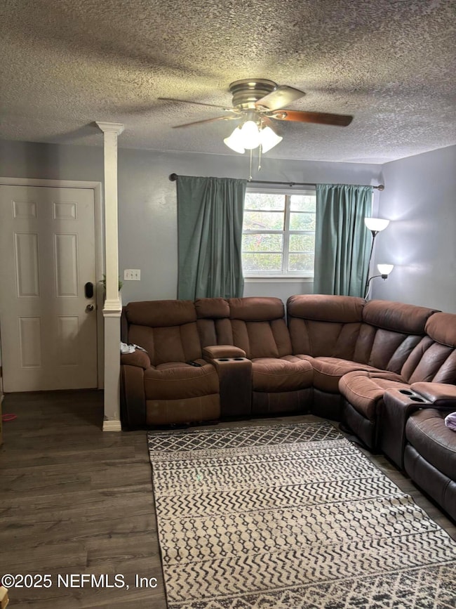 7446 Pine Acres Ct, Glen Saint Mary, FL 32040 - photo 6