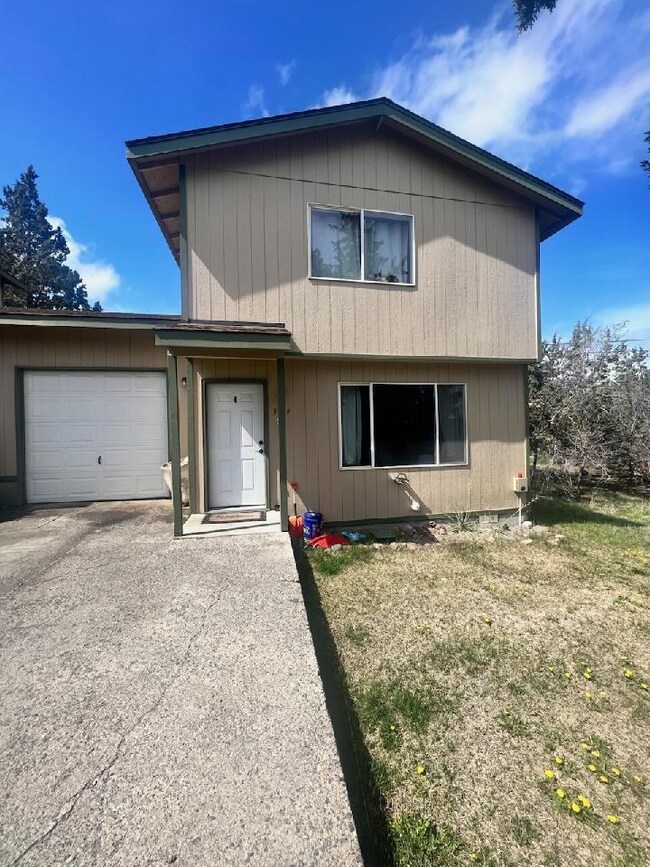 SW Volcano Ave 04
