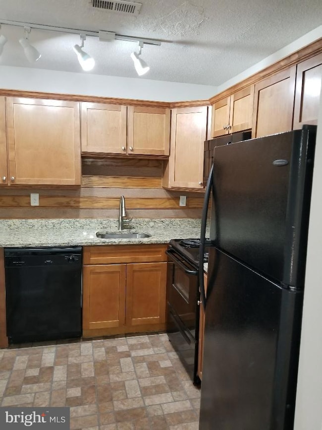 11464 Stoney Point Place, Germantown, MD 20876 - photo 4