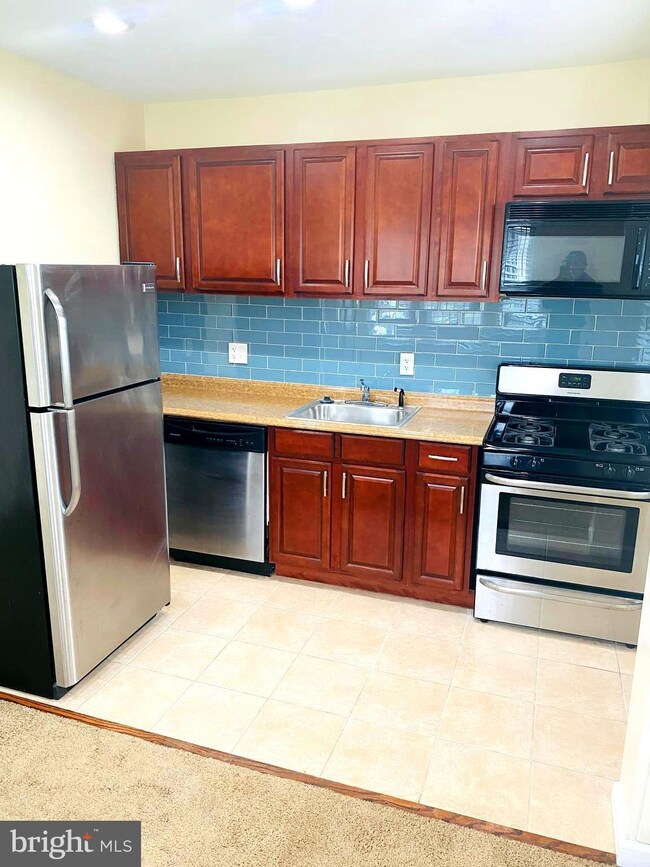 2712 6th St NE, Washington, DC 20017 - photo 4