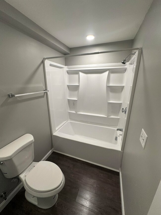 10 Monarch Way unit 101, Portsmouth, NH 03801 - photo 6