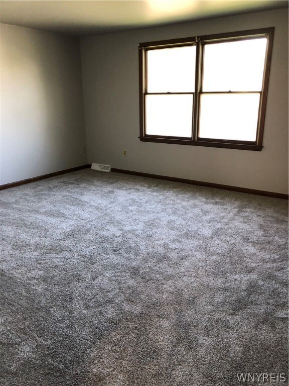 929 Remington Dr, North Tonawanda, NY 14120 - photo 7