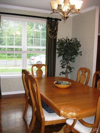 3209 Olympic Dr, Emmaus, PA 18049 - photo 4