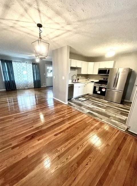 613 E Tulip Ln, Connersville, IN 47331 - photo 6