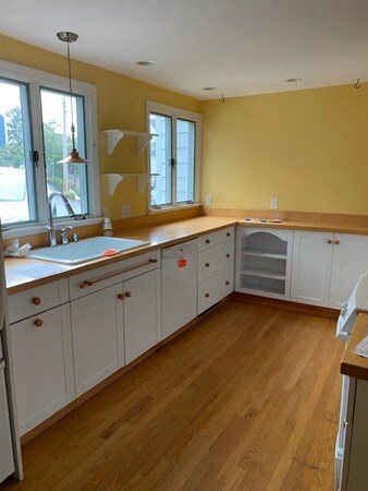 7 Prospect Ct, Marblehead, MA 01945 - photo 2