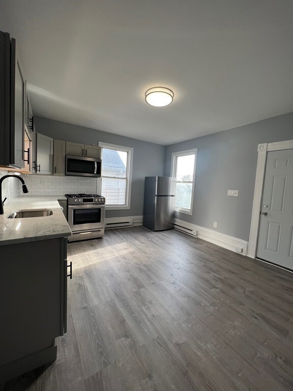 72 Bloomingdale St unit 2, Chelsea, MA 02150 - photo 4