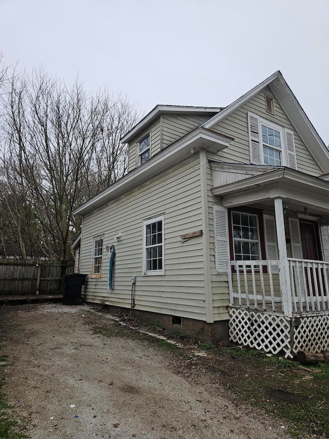 908 W Harrison St, Springfield, MO 65806 - photo 2