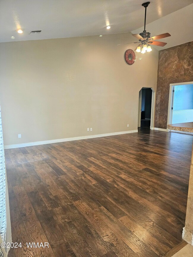 Great Room / LR