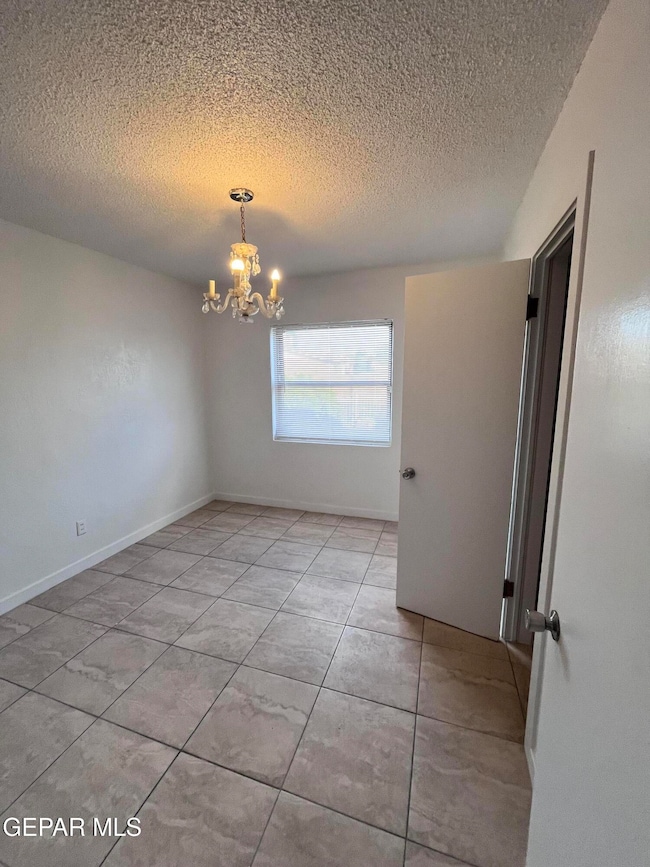 929 Giles Rd, El Paso, TX 79915 - photo 4