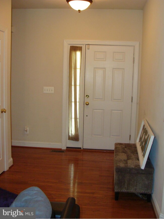 7248 Smith Station Rd, Fredericksburg, VA 22407 - photo 2