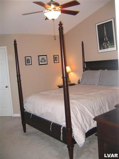 4592 Jasmine Dr, Center Valley, PA 18034 - photo 7