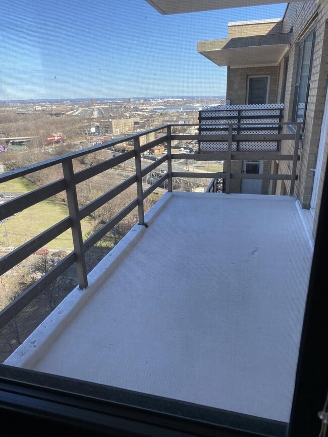 201 St Pauls Ave unit 17H, Jersey City, NJ 07306 - photo 4