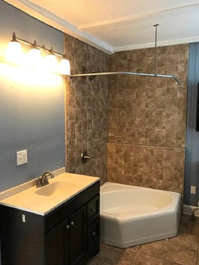 First Floor Full bath