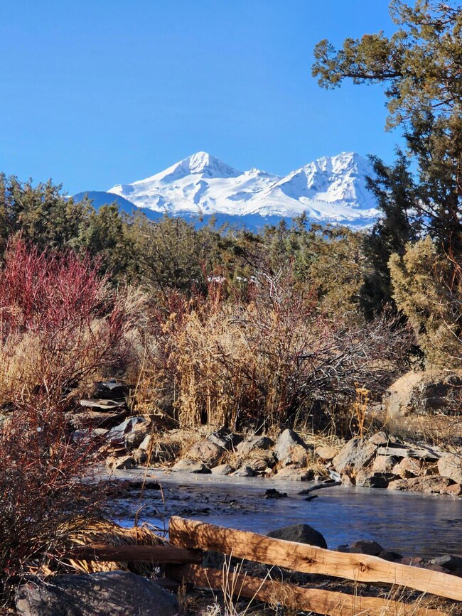 18625 Couch Market Rd, Bend, OR 97701 - photo 2