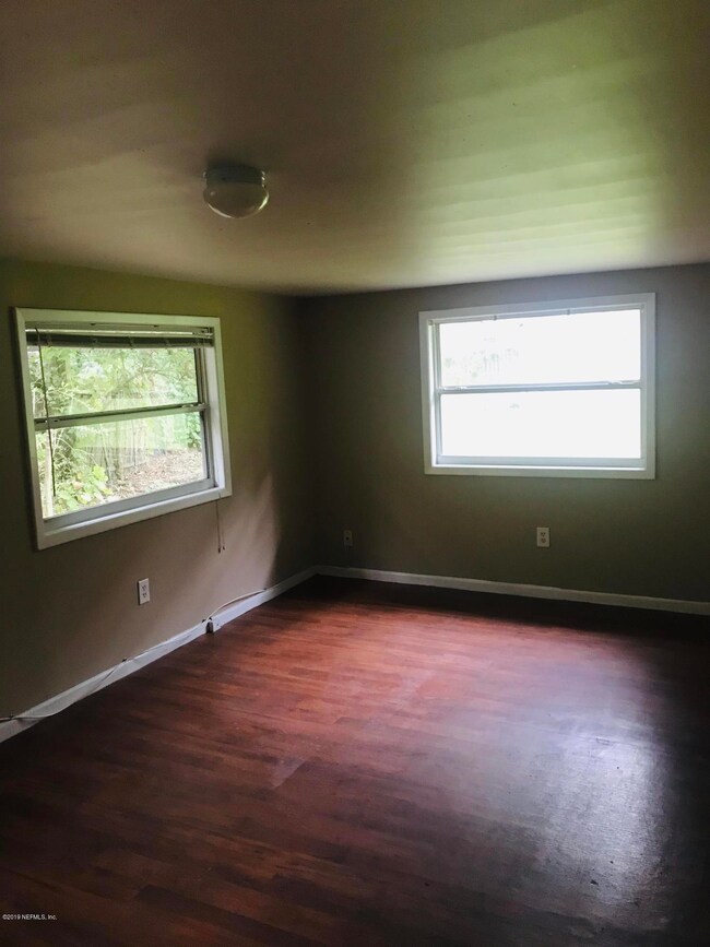 DA79B785-1880-4E7A-8EDA-29D2A3031F31