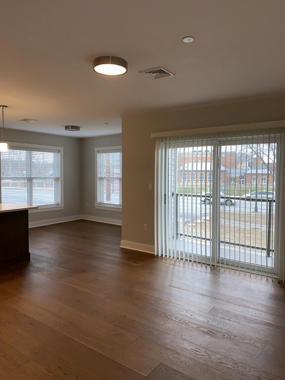 3 Bennett St unit 101, Wakefield, MA 01880 - photo 5