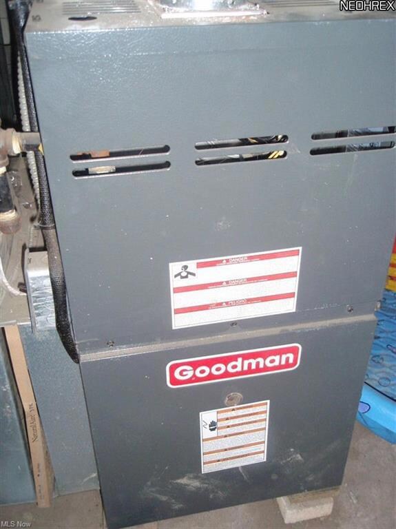 1134 Plain Ave NE, Canton, OH 44704 - photo 4