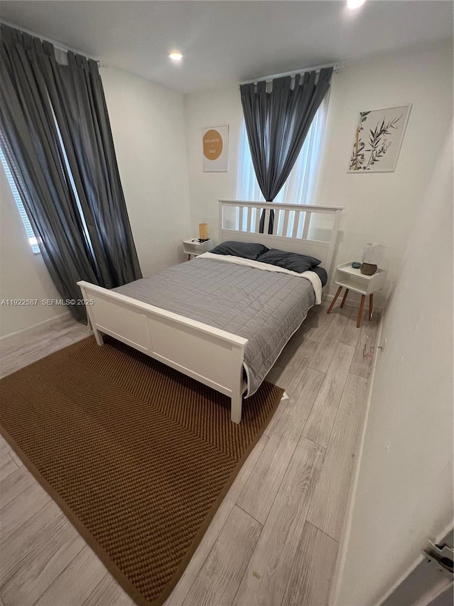 713 SW 7th Ave, Hallandale Beach, FL 33009 - photo 5