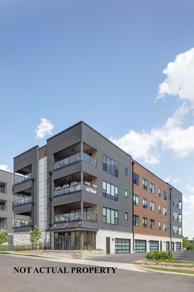 2867 Kobuk Dr unit 402, Columbus, OH 43228 - photo 3