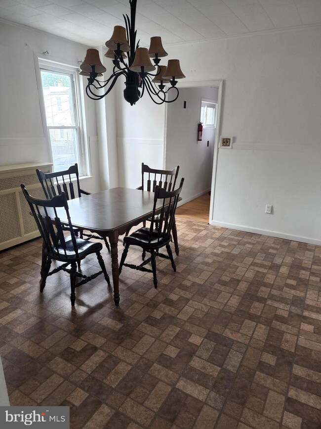 1133 Green St, Reading, PA 19604 - photo 7