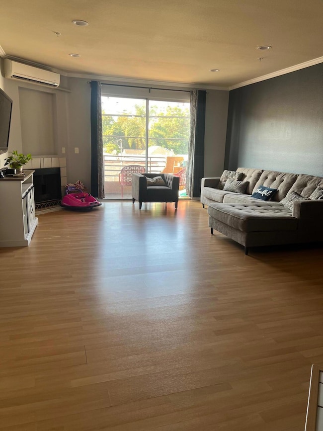 640 W 4th St unit 205, Long Beach, CA 90802 - photo 4