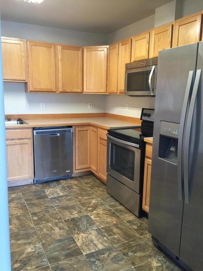 3967 Lunar Dr unit A, Anchorage, AK 99504 - photo 3